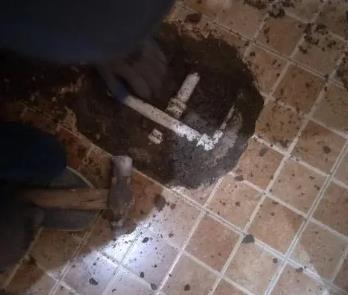 弥勒卫生间漏水维修公司为您分享下卫生间渗水如何处理及注意事项